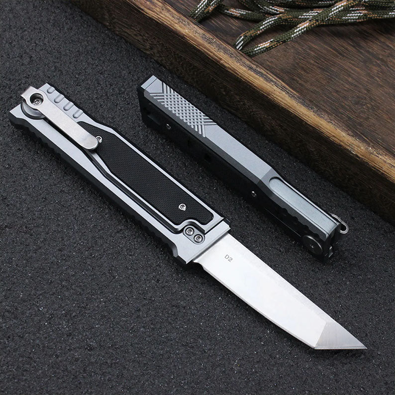 Aviation aluminum alloy etiquette gravity knife D2 steel